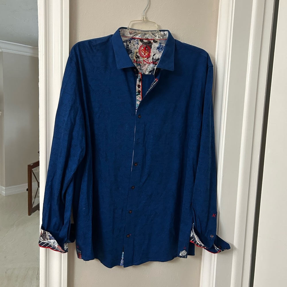 AuNoir Jewelry Blue Shirt with Patterned Collar - Picture 2 of 9